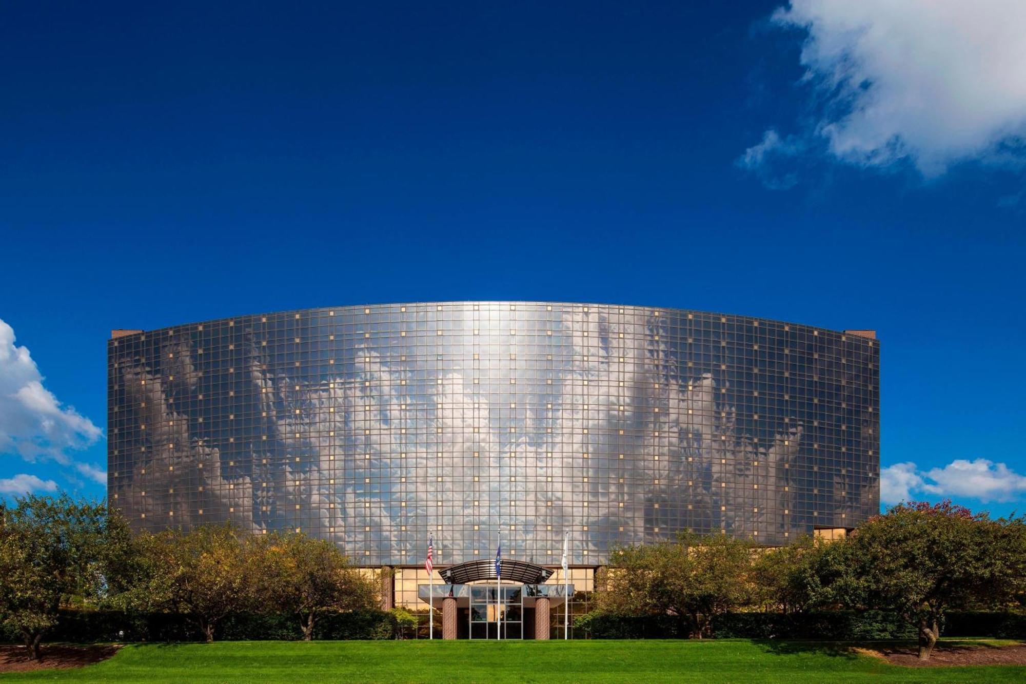 The Westin Southfield Detroit Hotel Exterior photo